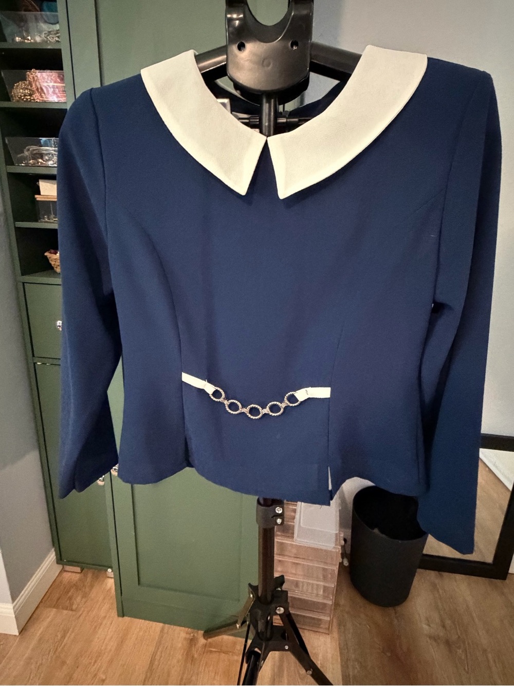 Vintage Beauty Navy Blue Peter Pan Collar Blouse Chain Accent